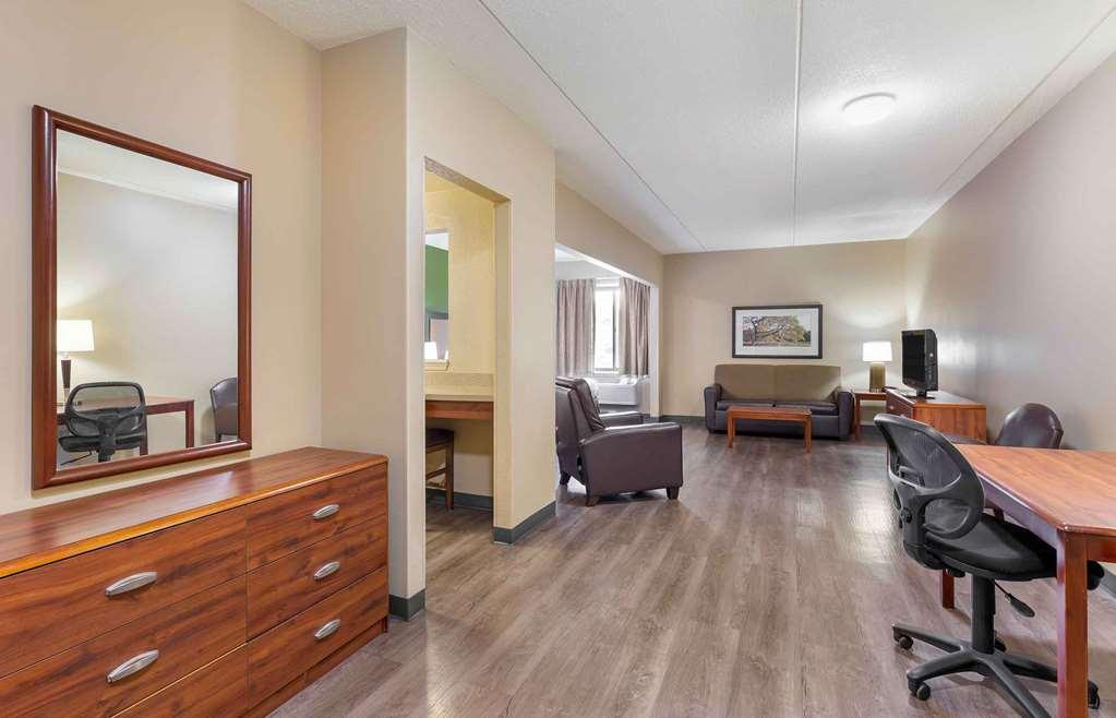 Extended Stay America Suites - Cleveland - Міддлберґ-Гайтс Номер фото