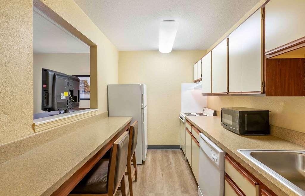 Extended Stay America Suites - Cleveland - Міддлберґ-Гайтс Номер фото