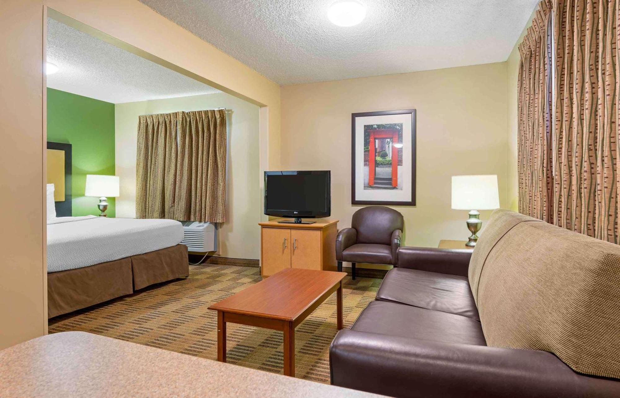 Extended Stay America Suites - Cleveland - Міддлберґ-Гайтс Екстер'єр фото