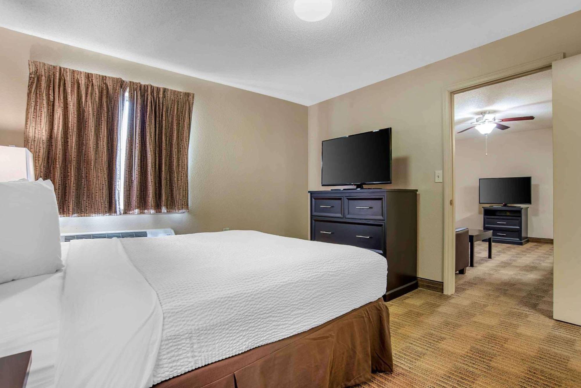 Extended Stay America Suites - Cleveland - Міддлберґ-Гайтс Екстер'єр фото